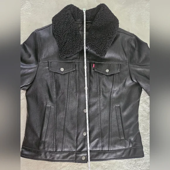 NWT Levi's Faux Leather Tucker Black Jacket Size M Moto Streetwear Retro Utility - Picture 13 of 15